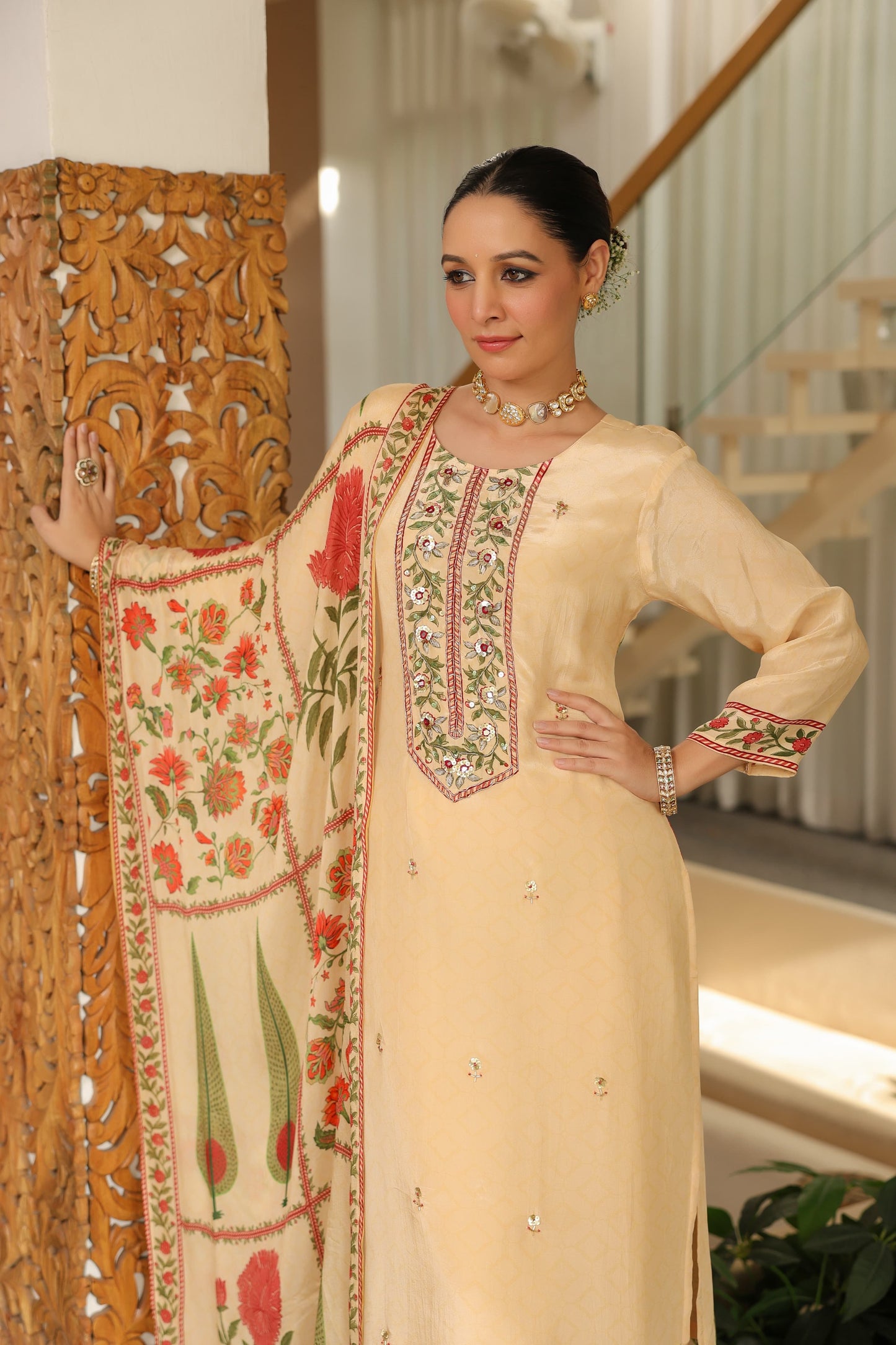 Ivory pure crepe suit with chiffon Dupatta and muslin pants