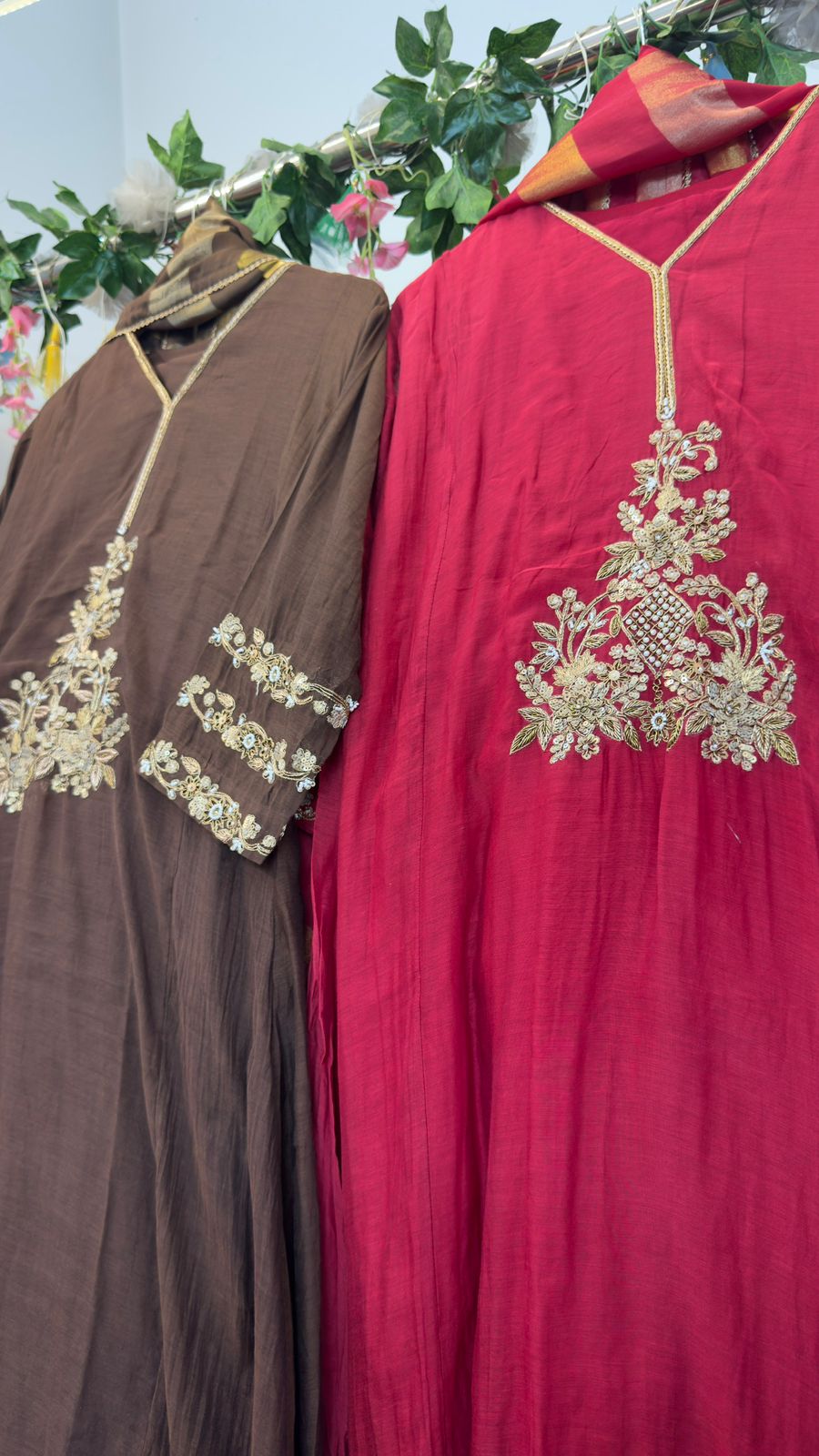 Meera zardozi hand work mul chandari alone suit