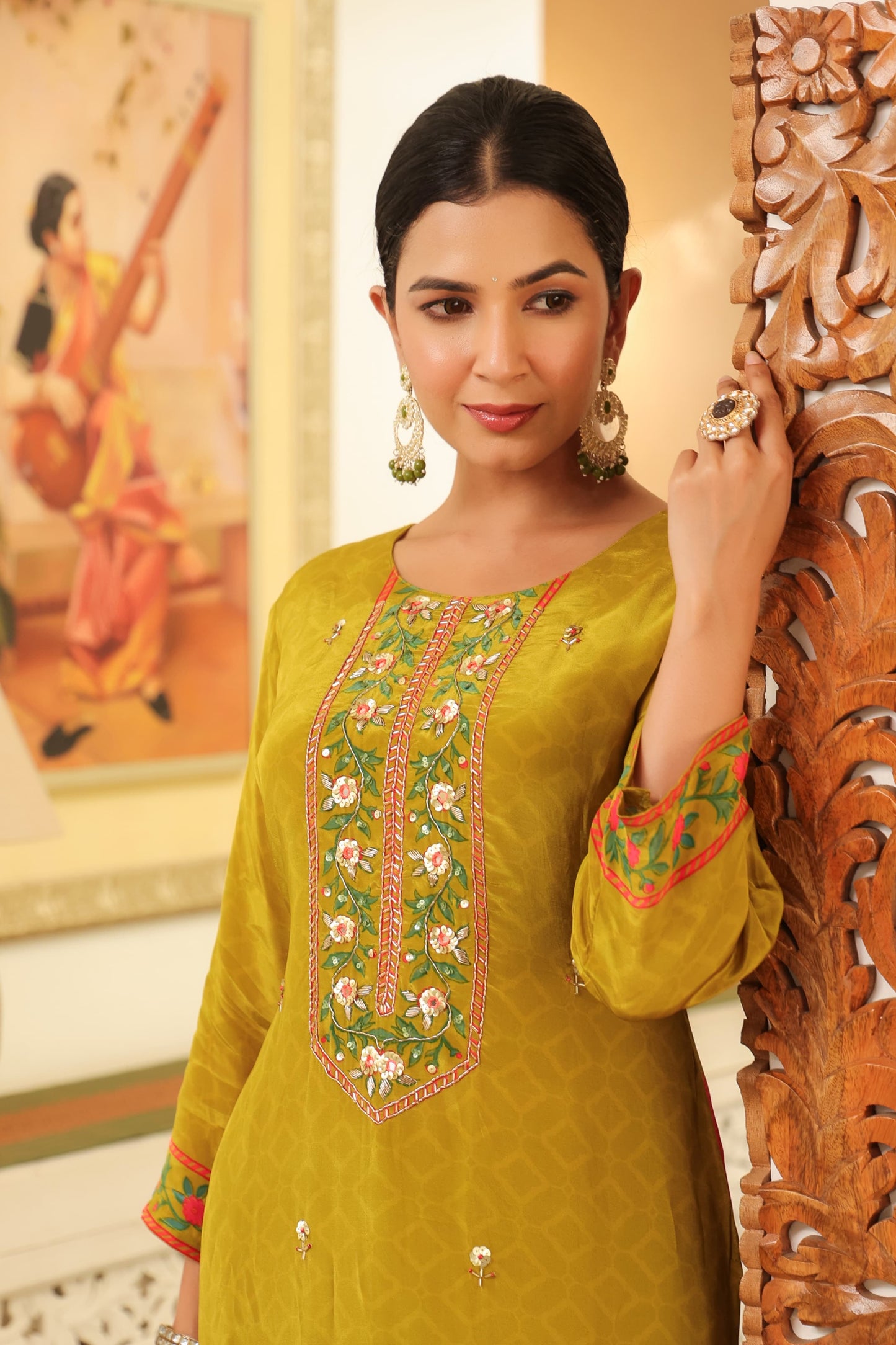 Green pure crepe suit with chiffon Dupatta and muslin pants