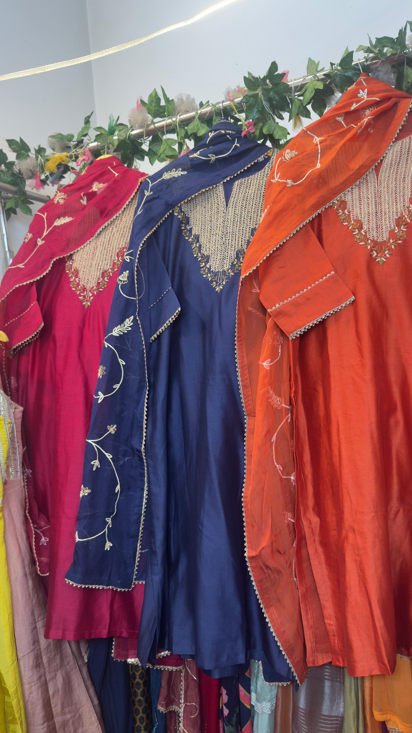 Heavy duppata with premium mul chandari silk suit with staright pants