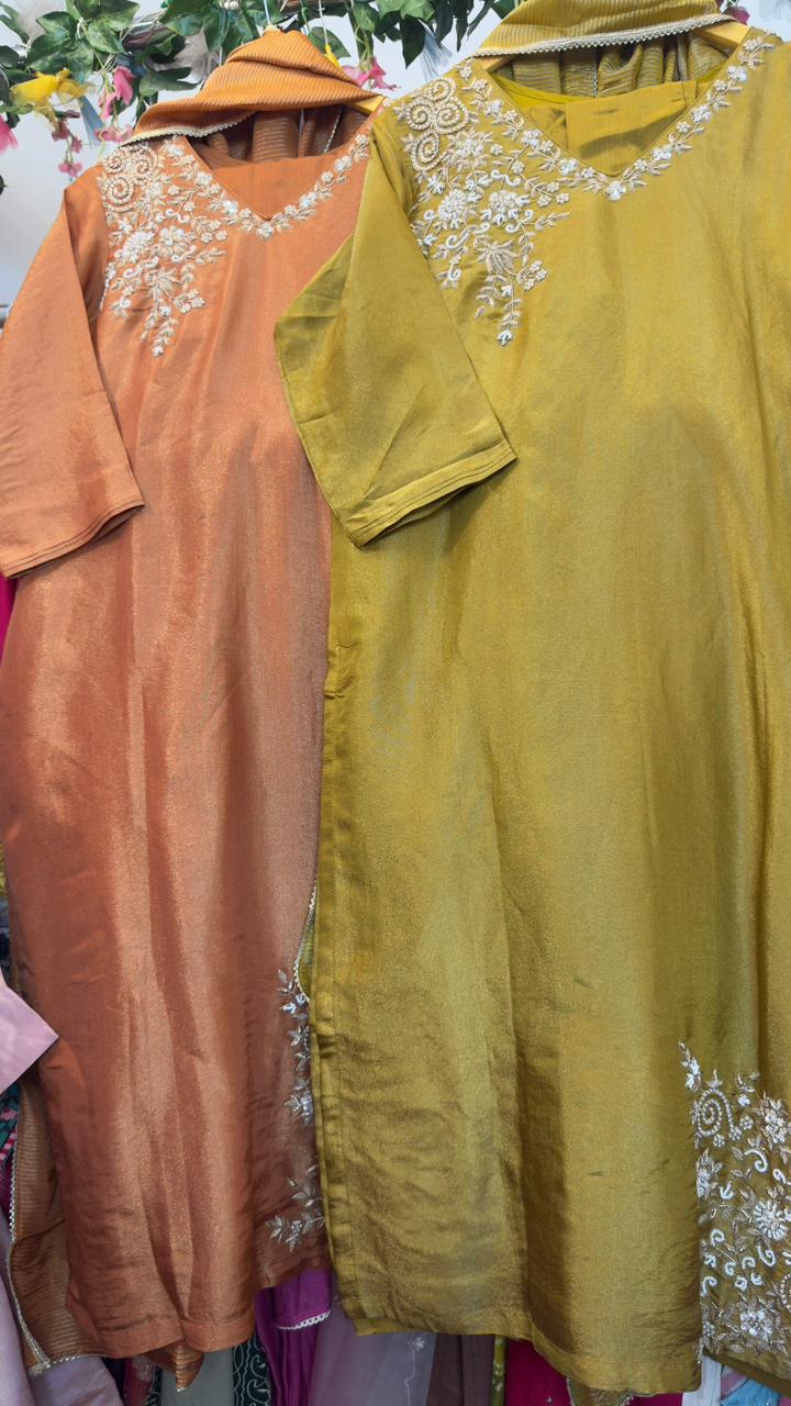 Tissue Zari handwork beautiful detailing on neck & hem of kurta with classy dup pant set