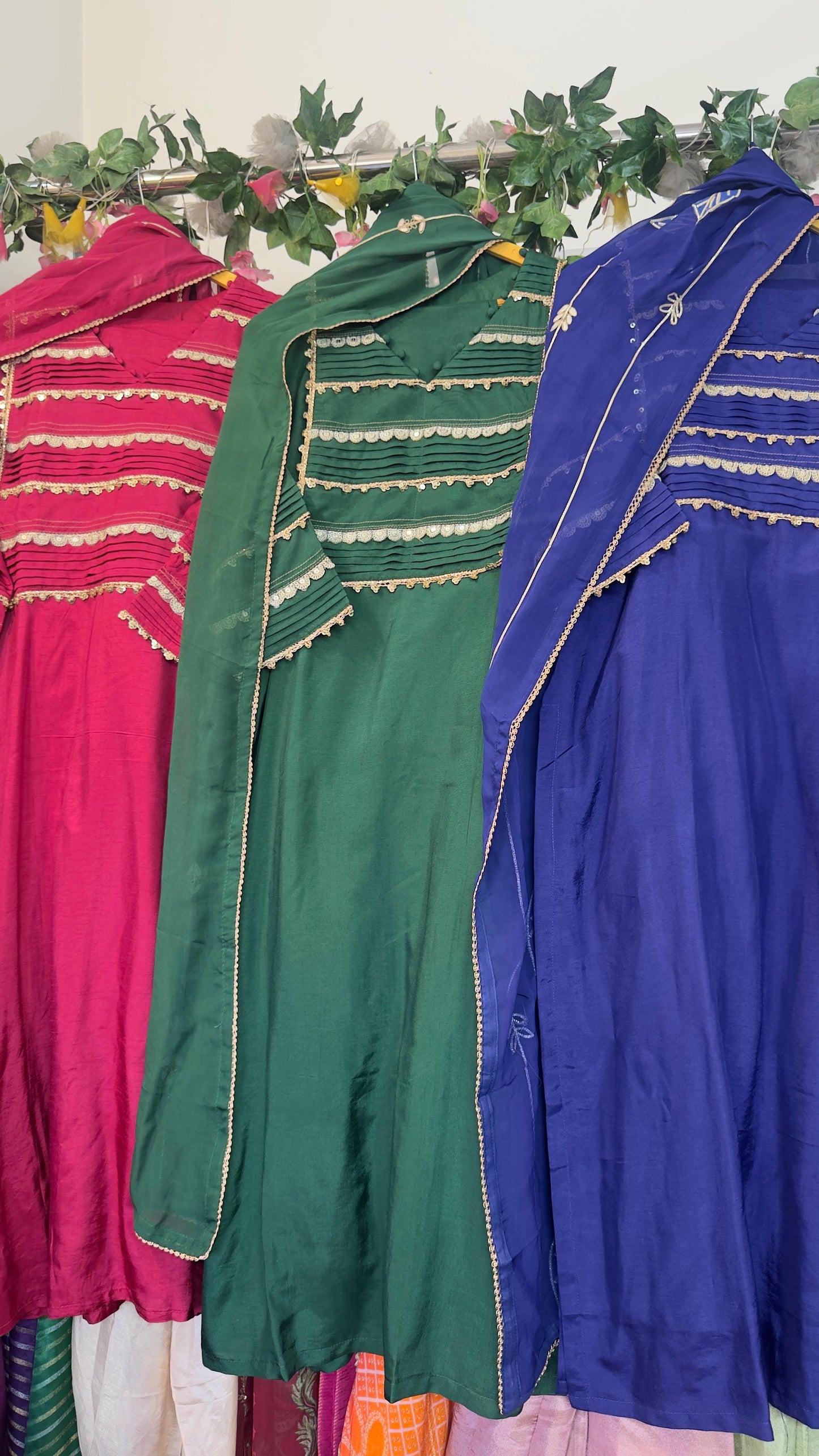Pure silk staright suit with heavy dup