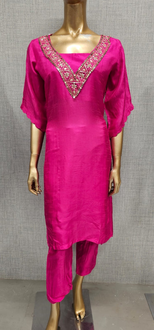 Premium pink Pure chandari silk
A-Line Kurta With Pant & Buster