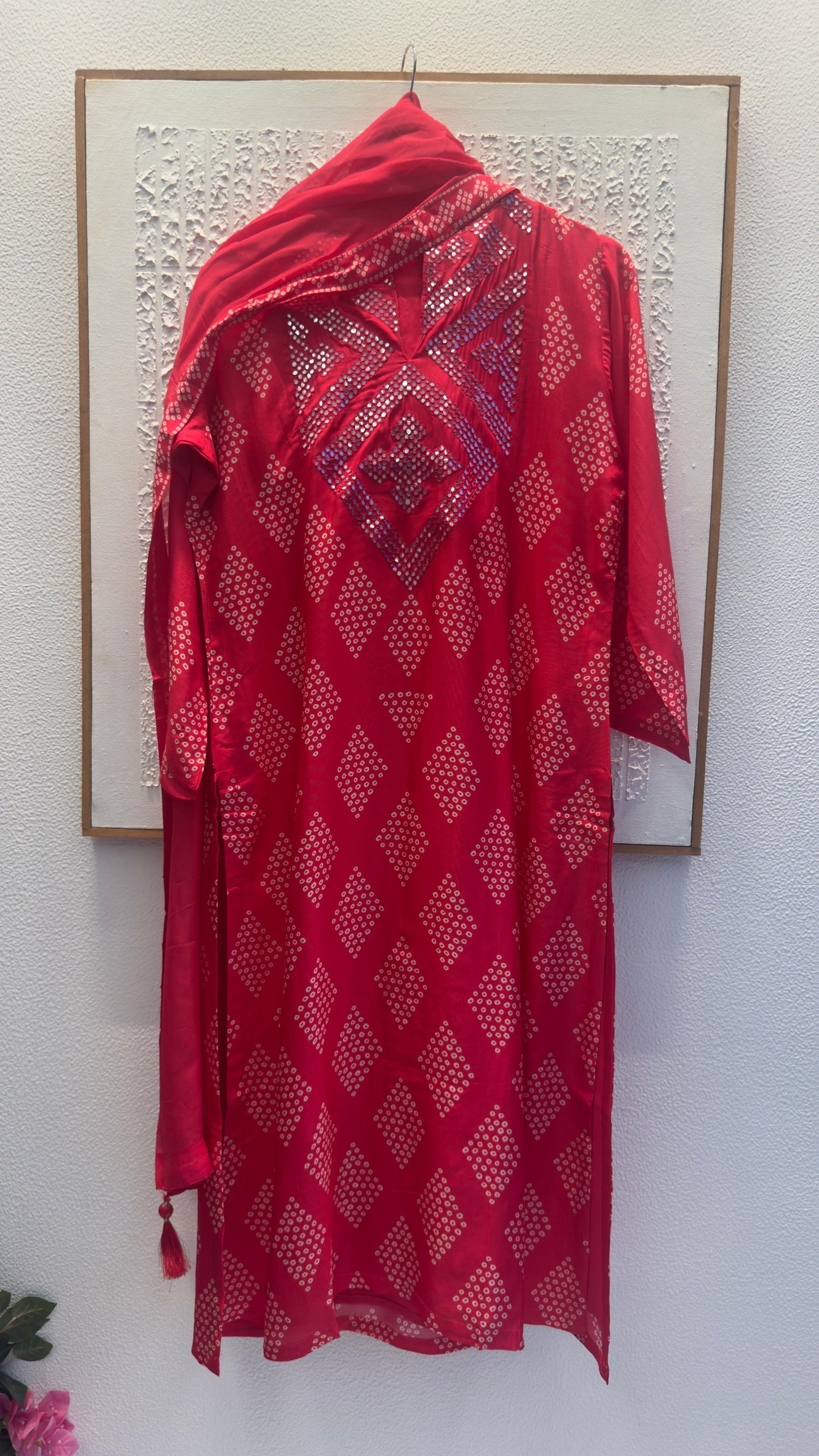 Red Bandhani silk suit with organza dup & pants