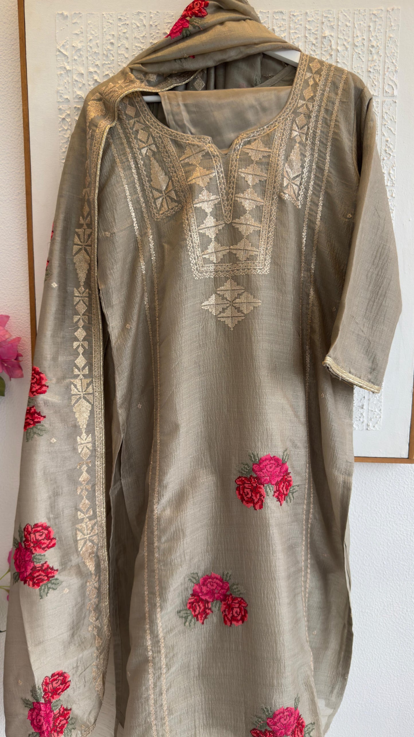 Premium tissue suit with cross embroidery rose with silk pants