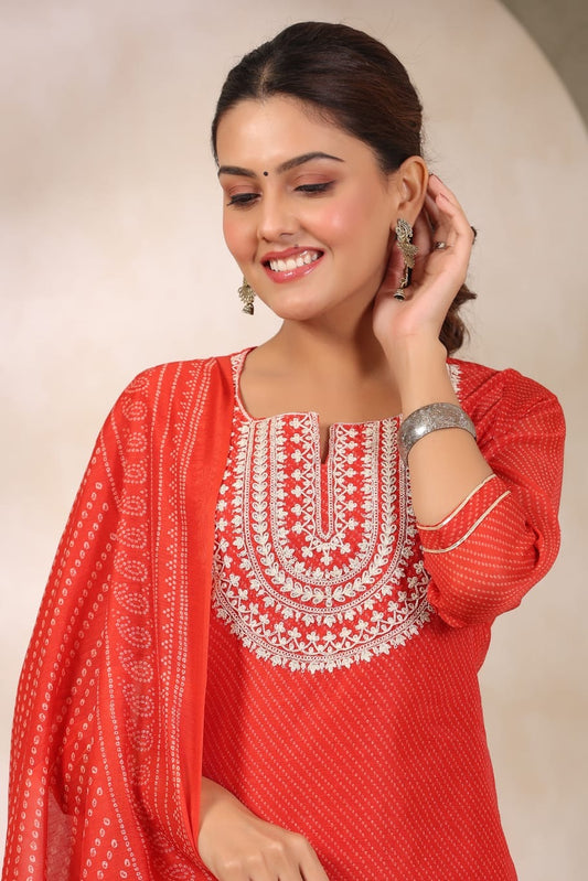 Red embroidery chandari