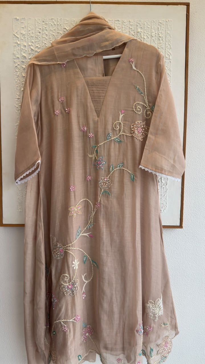 Elegant minimalist handwork mul chandari suit