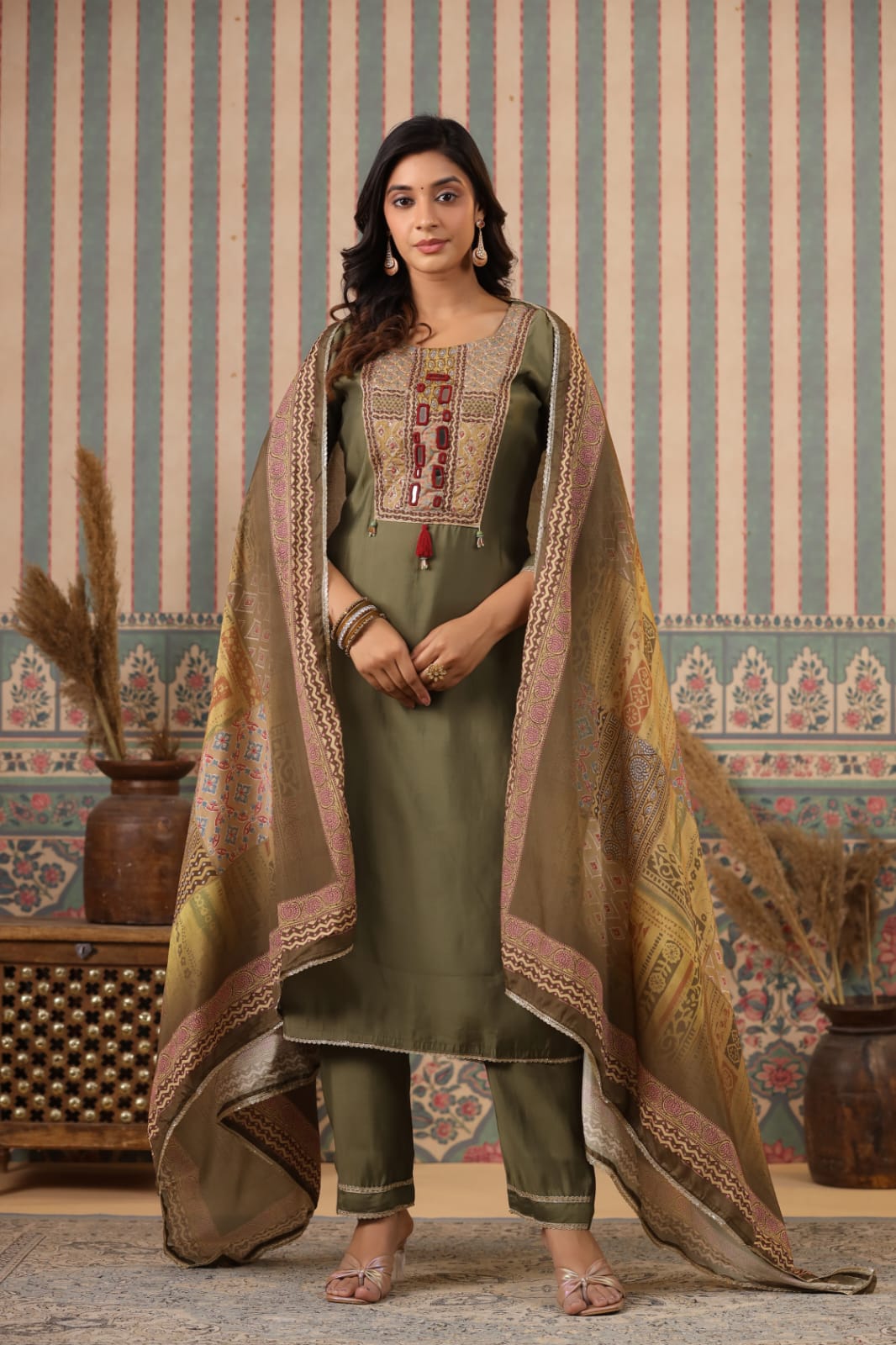 Olive Kutch muslin suit