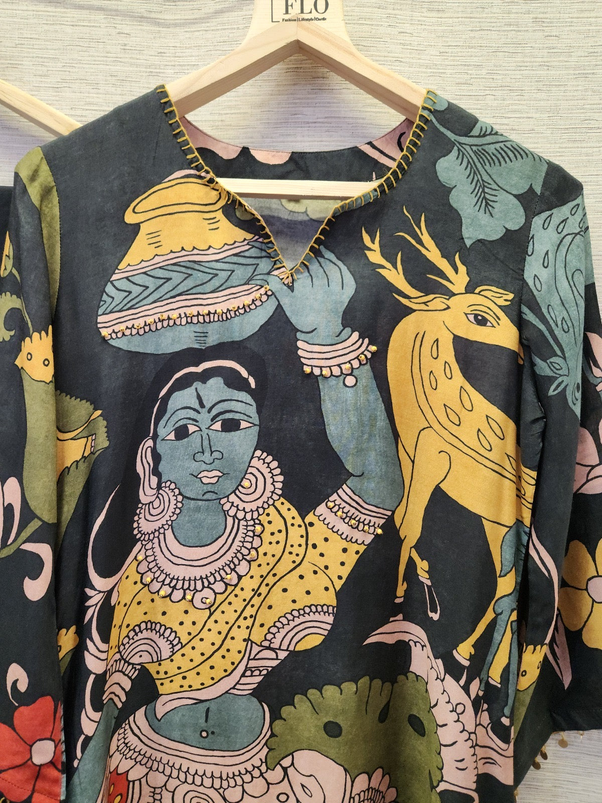 Black chitra Kamkari model kurta pant set