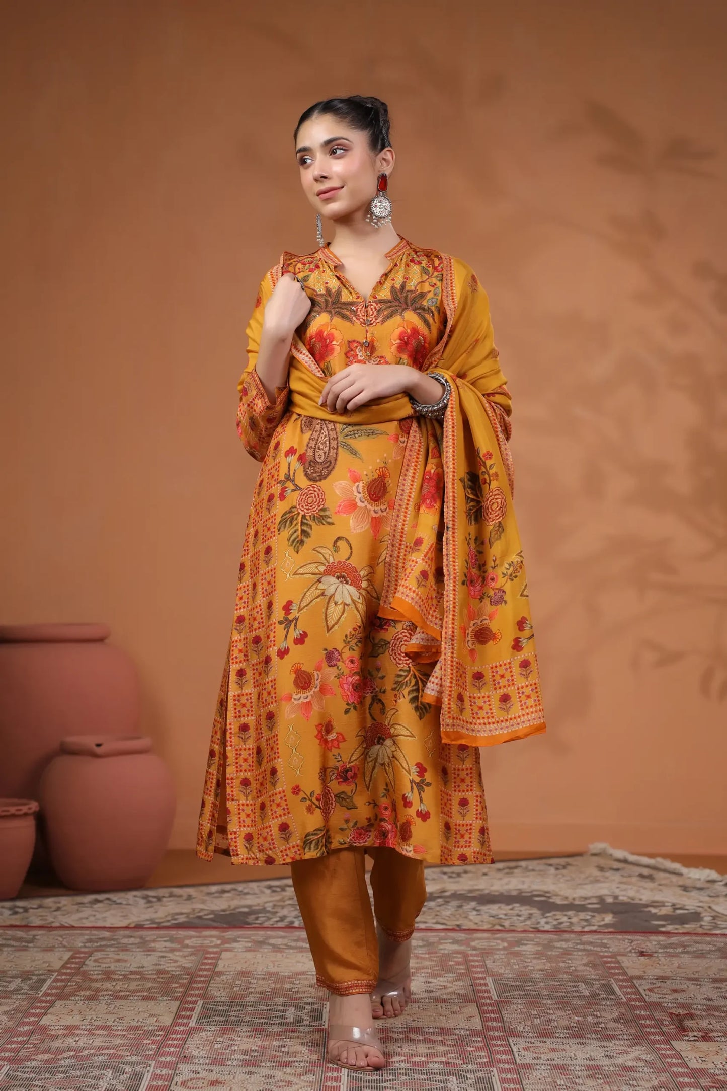 Traditional Print Straight Kurti With Pant And Printed Dupatta