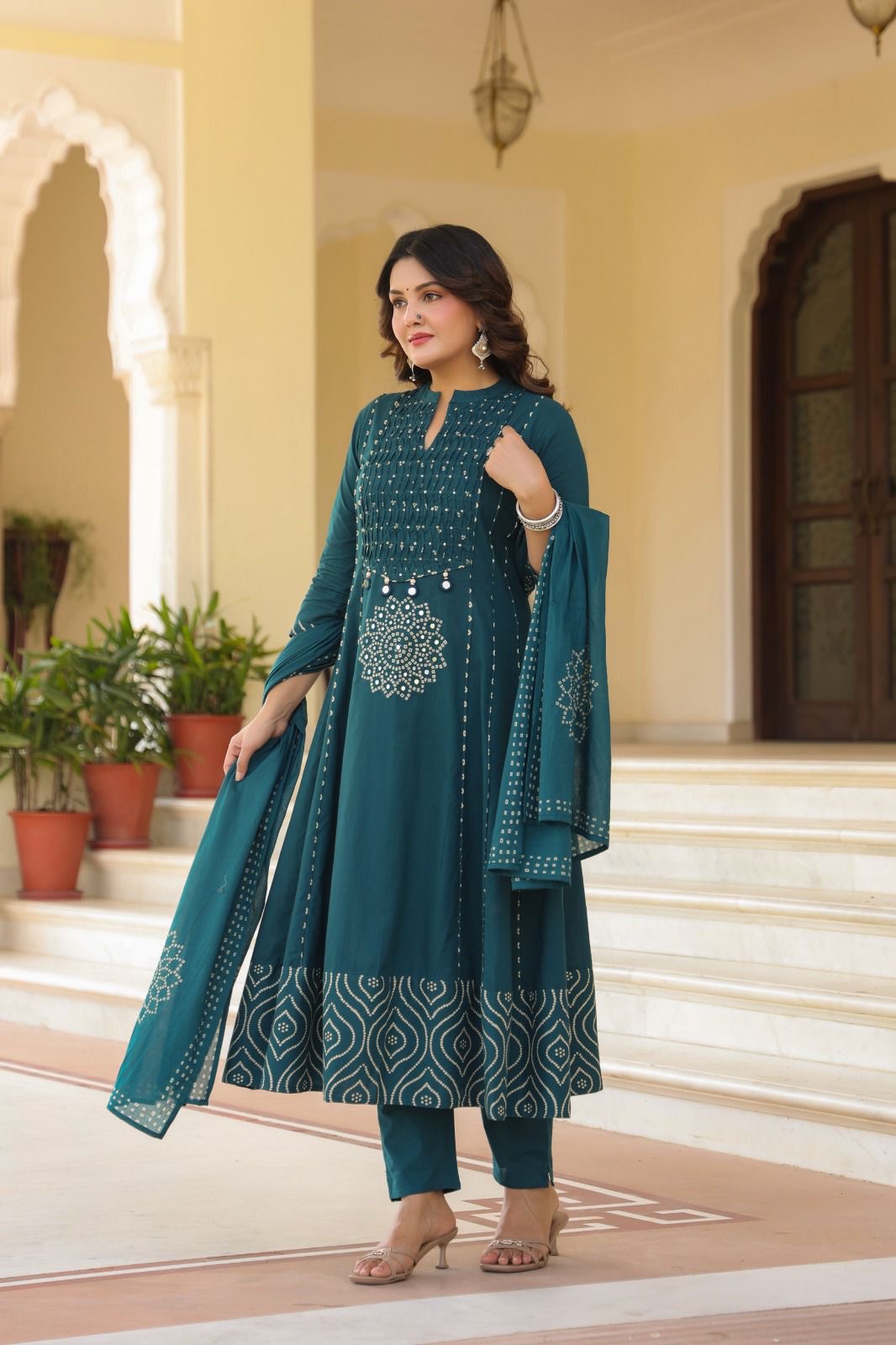 Rama metalic green cotton Bandhani real mirror work detailing