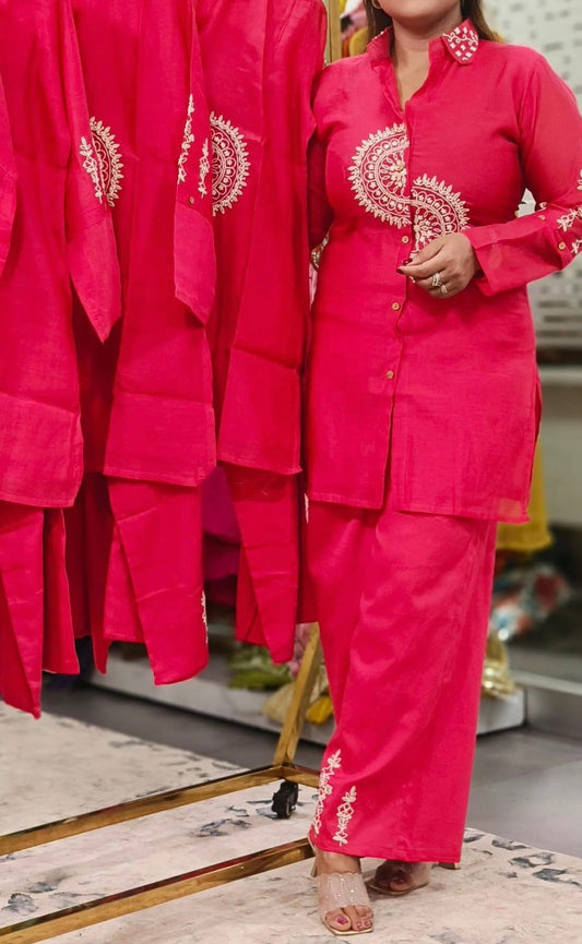 Red Floral Thread Embroidered
Handwork Collared Co-Ord Set