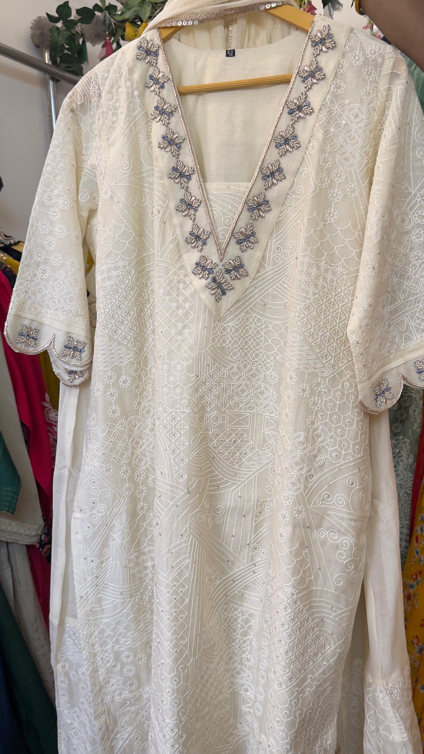 Karachi style Luce mul chandari all over embroidery & zari work divider set