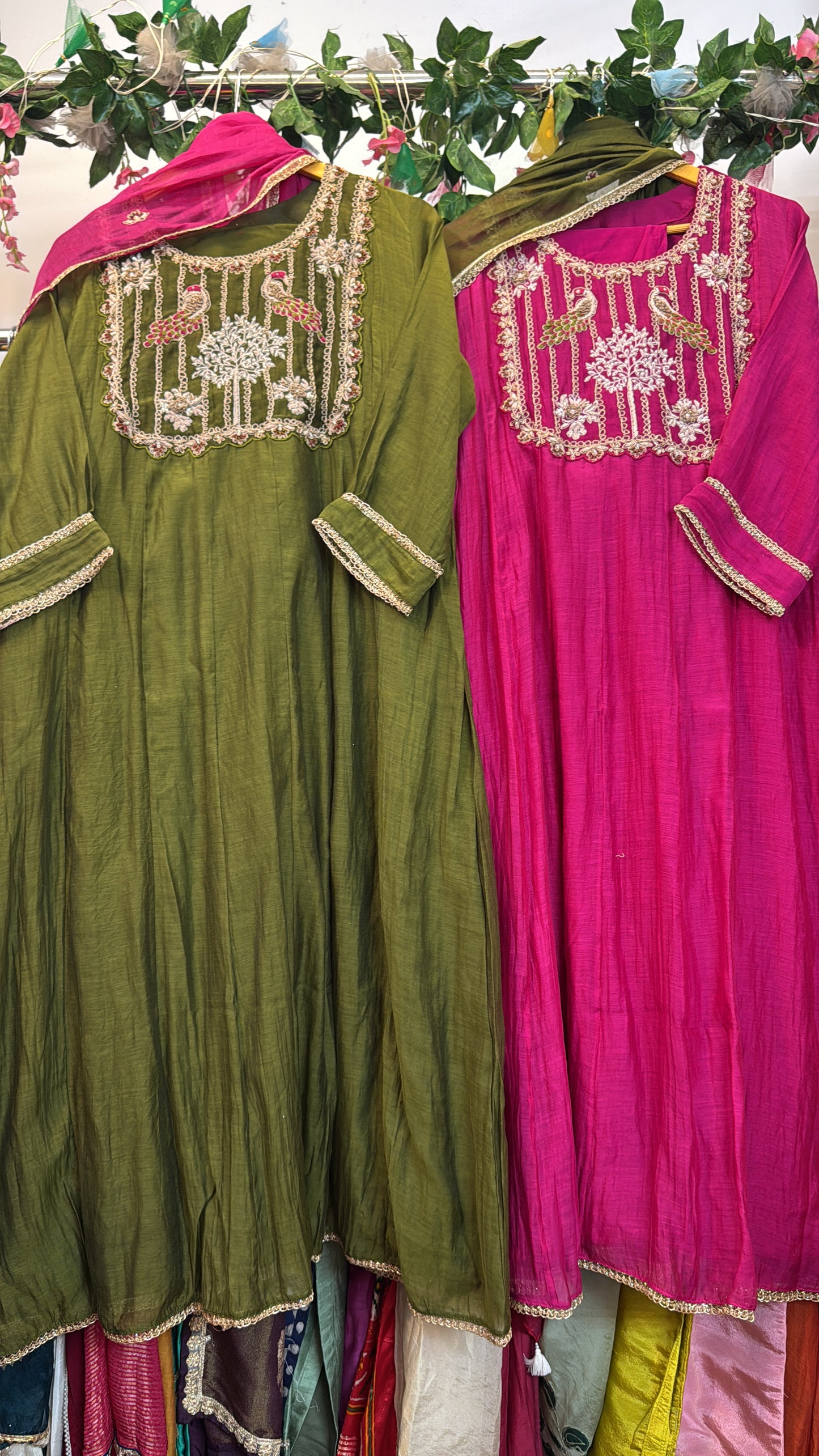 Morni handwork contrast colour mul chandari suit