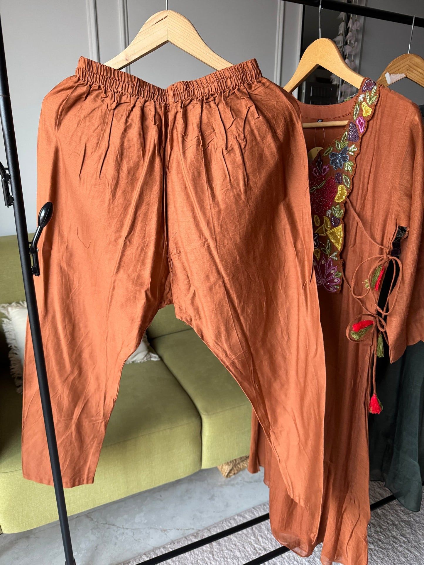 Fusion Indian Co ord set in mul chandari kurta pant