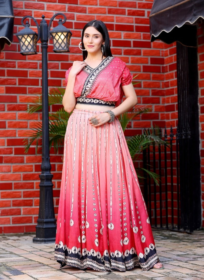Peach top skirt in muslin silk fabric