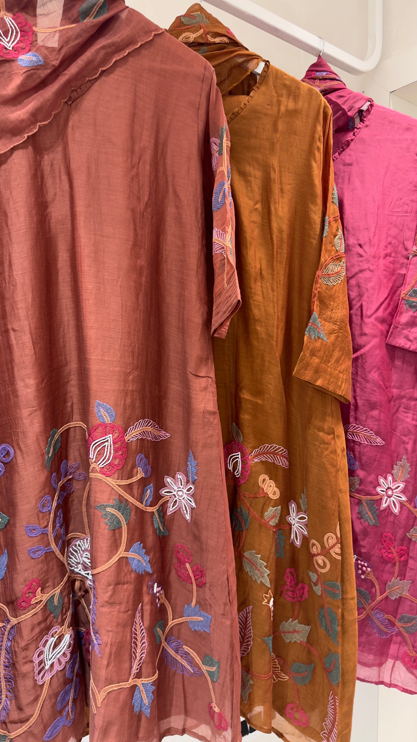 Everyday but style mul chandari suit with handwork